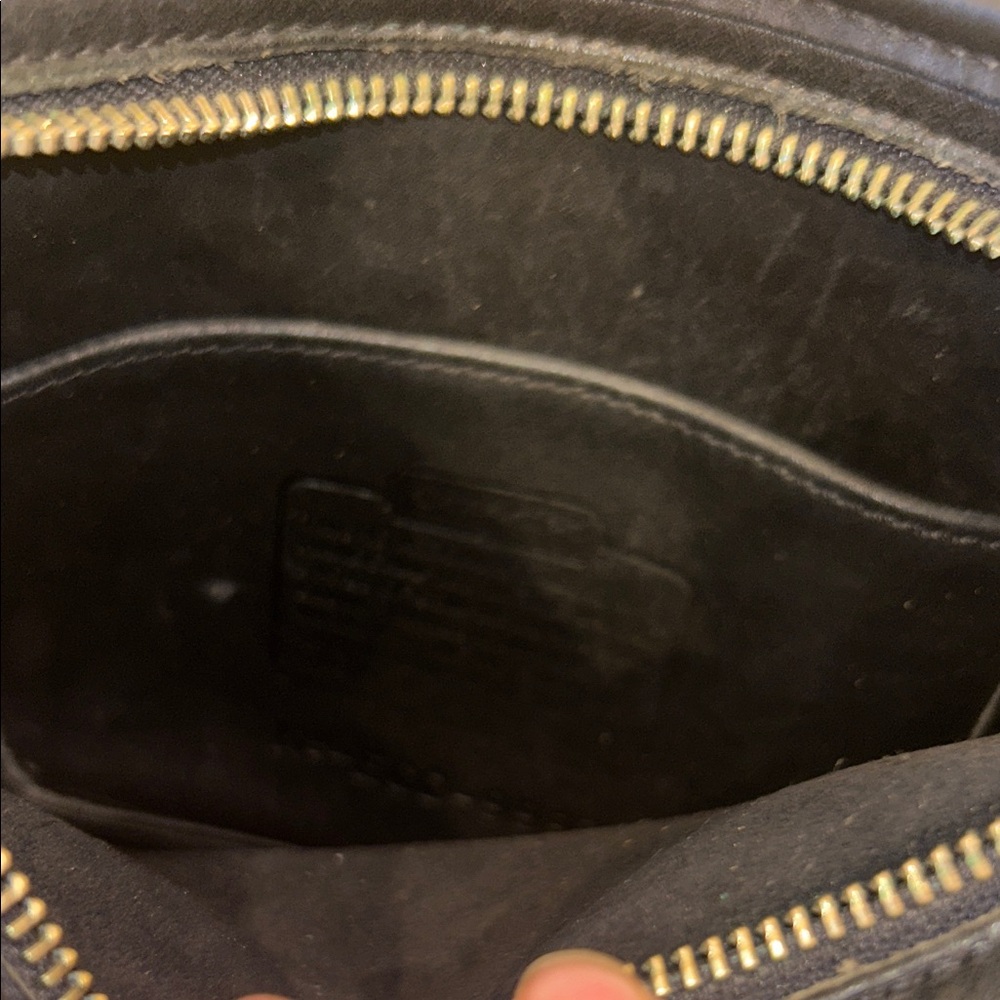 Coach Elegant Black Leather Crossbody Bag - Picture 5 of 9